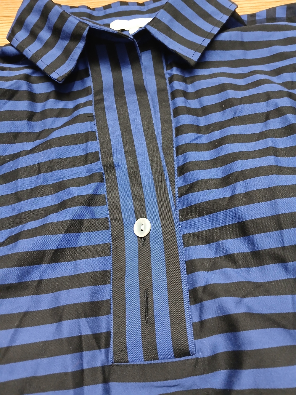 Hinson  Wu Striped Blue and Black Collared Women's Top - Picture 9 of 10